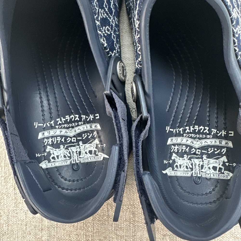 Levi's x Crocs All Terrain Clog M12 Dark Wash Denim Sashiko 208917-410 - Picture 6 of 8